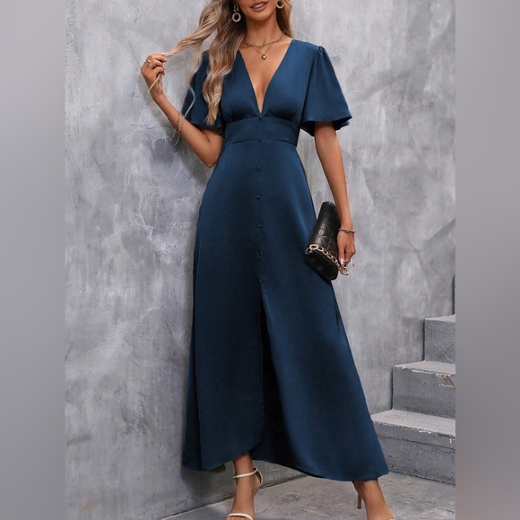 WILA Dresses & Skirts - Plunging Neck Butterfly Sleeve Split Thigh Satin maxi Dress navy blue